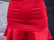 富有风韵的紧身包臀裙美女，气质不凡，感觉与众不同！