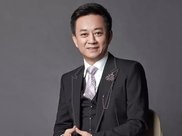 且不论黄晓明与疫苗事件有关还是无关,至少看得出来他是一个孝子