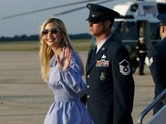 赵丽颖够猛的！吊带连衣裙拉得太低了网友：这尺寸不是一般的大！