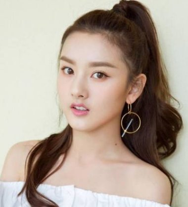 5位女星的真实姓名,唐艺昕撒狗粮,林允不姓林