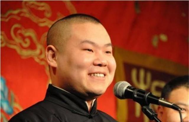 他是岳云鹏弟弟，在哥哥出名后，仍然选择在家种地照顾父母