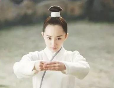 00后都开始脱发了!16岁初中生每天大把大把掉