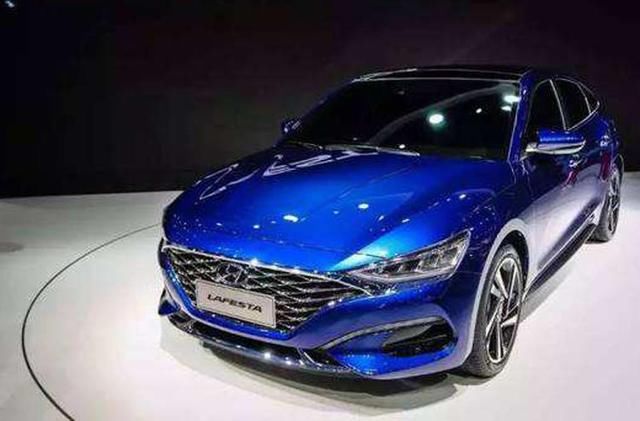 现代高性能轿跑,LAFESTA现身重庆车展,十万多