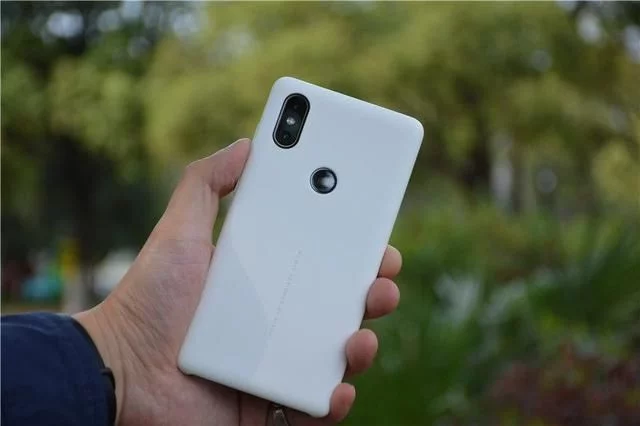 澳门凯旋门赌场:小米MIX2S上手评测,给5点建议 澳门凯旋门赌场:小米MIX2S上手评测,给5点建议
