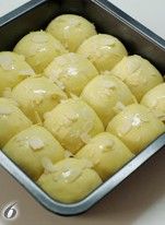 淡奶油杏仁软面包
