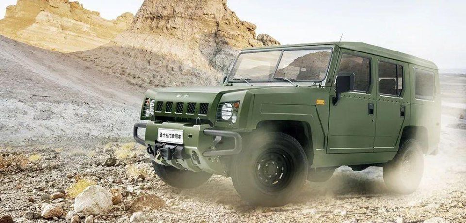 国产军车也玩换壳,意外变路虎卫士