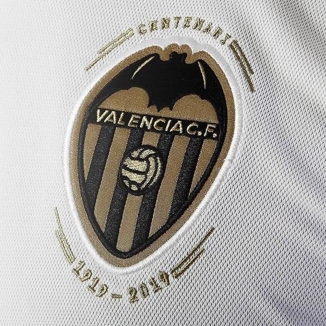 金色蝙蝠!巴伦西亚2018\/19赛季主场球衣发布