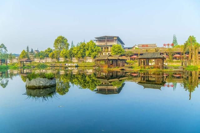 这个地方最适合一个人旅行，可谓是“单身狗”的福利了