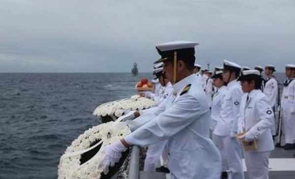 美向中国周边部署两栖战舰:中国南海东海告急
