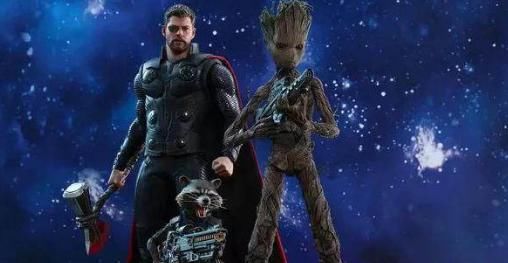 《复联3》中雷神为何还要重新打造战斧,原来这