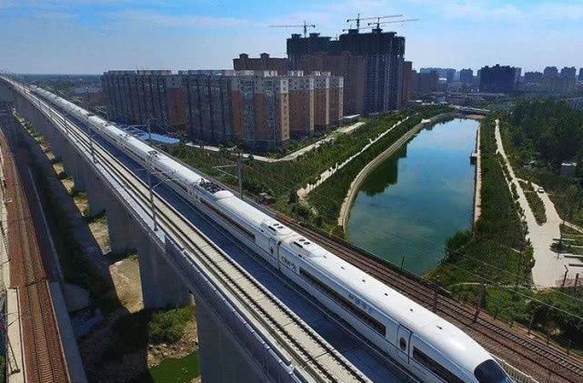 中国高铁时速度