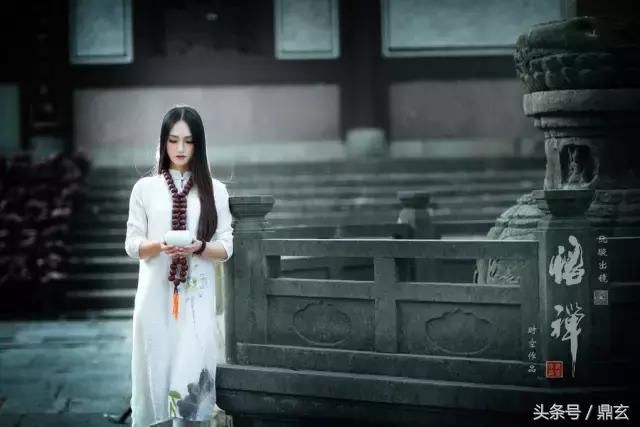 怎么让自己变得大方得体 t01047adb144f477543.jpg