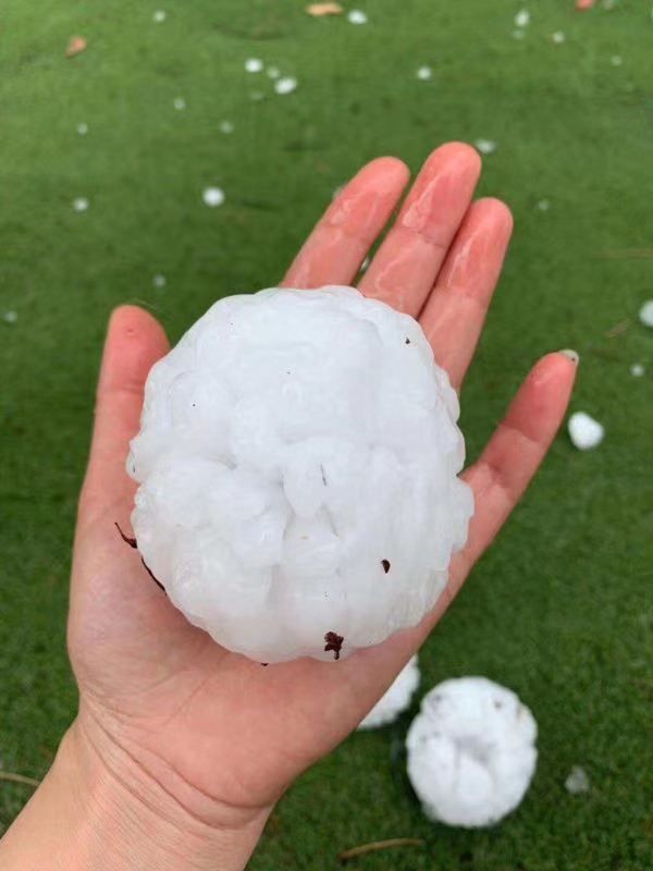 悉尼夏日惊喜冰雹之后的样子,吓坏一堆网友!崩