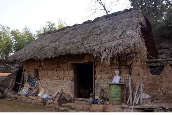 我妈突然让我赶紧回家，看到一张照片，我给老婆一巴掌，离婚