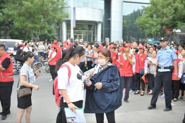2018年高考拉开大幕!直击德州考点第一现场