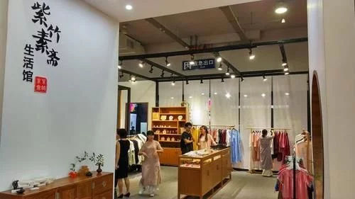 2017温州时尚展,5号馆鞋类服装品牌云集,琳琅满目(图9)