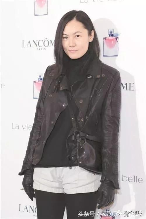 中国第一代摇滚巨星和他的小三老婆被谴责的