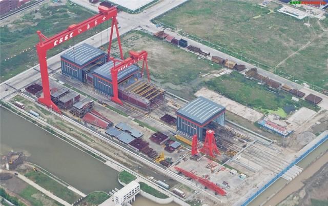 特大好消息!003航母41米巨型分段合拢 整体建