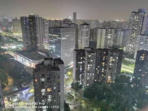 华为mate30pro5g翻车