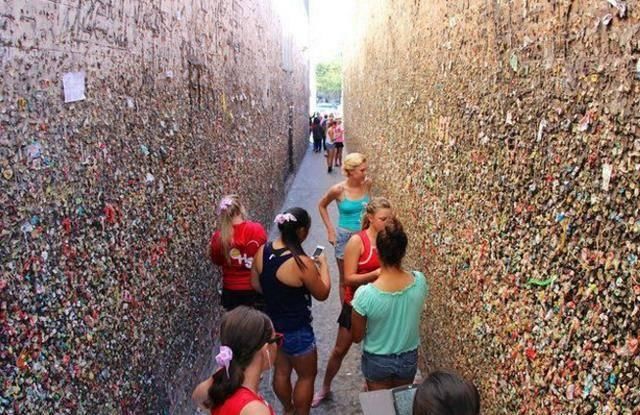 直击世界上最“恶心”的景点，每年却有无数人来参观!