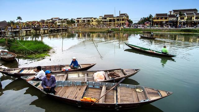 真相了！为什么柬埔寨人爱问中国游客要小费？网友的回答令人深思