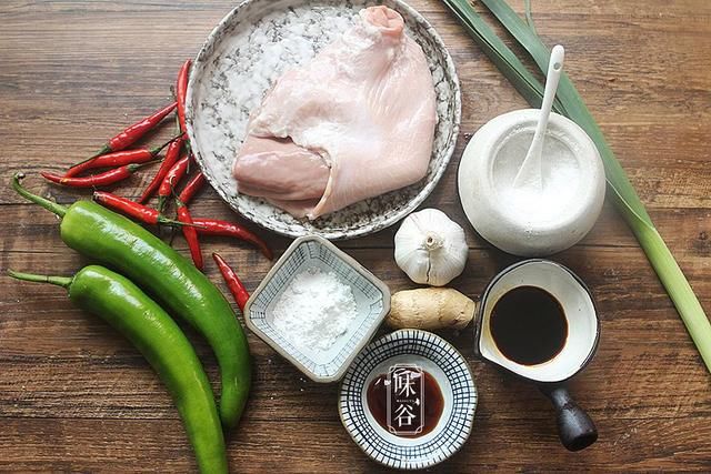 猪身上最贵的部位，健脾胃补气血，口感脆嫩鲜香，好吃到舔盘！