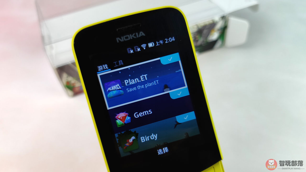 诺基亚8110 4G复刻版开箱图赏:网红香蕉机,竟