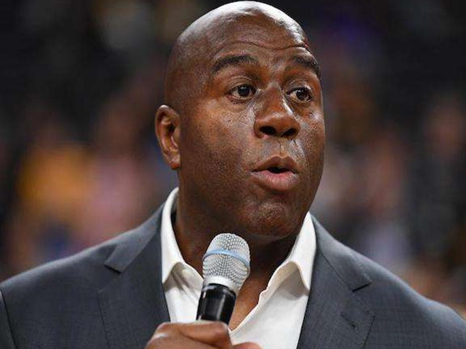 周琦最新动向!湖人或用10天期合同签周琦!这是