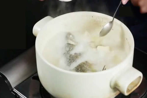 炖豆腐怎么炖入味烂糊 t01086eca15d03d98be.jpg