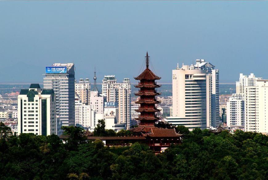 浙江温州一个县级市,人口超百万,经济实力名列