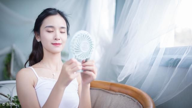 当女孩动了真心之后,一定会有这4种表现,超准!
