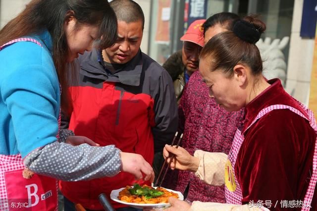 婆婆离家30天，寄回24万，春节看她，亲戚拿出一张纸，我热泪盈眶