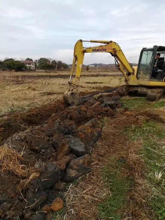 多名官员被拘! 一捏就碎的湖南“豆腐渣水渠”将拆除重建