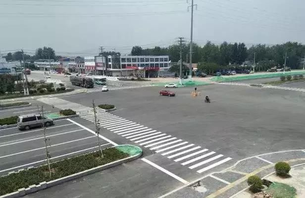 临沂中环东线昨日试通行双向六车道通行顺畅