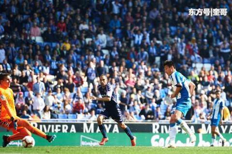 进球和助攻不是武磊坐稳主力的法宝,是他这两