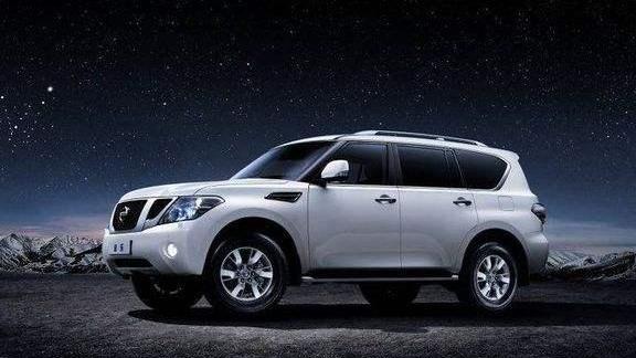 两款硬派SUV丰田普拉多和日产途乐,买哪个更