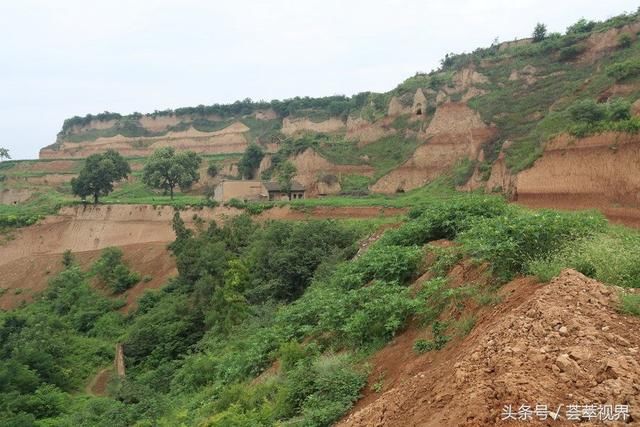 我家住在黄土高坡，难黄土高坡是指黄土高原吗