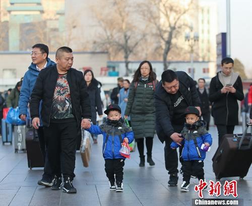 交通部:春节假期全国道路运输共发送旅客3.38