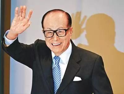 李嘉诚不撤资?又卖广东3800亩地产 8年抛售3000亿资产