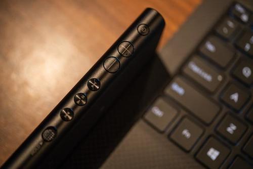 索尼NW-ZX300A:引领4.4 平衡口新热潮_【快资