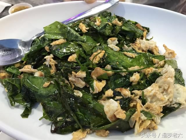 在泰国吃了一顿320元的泰南美食!您看这些菜够“硬气”不?