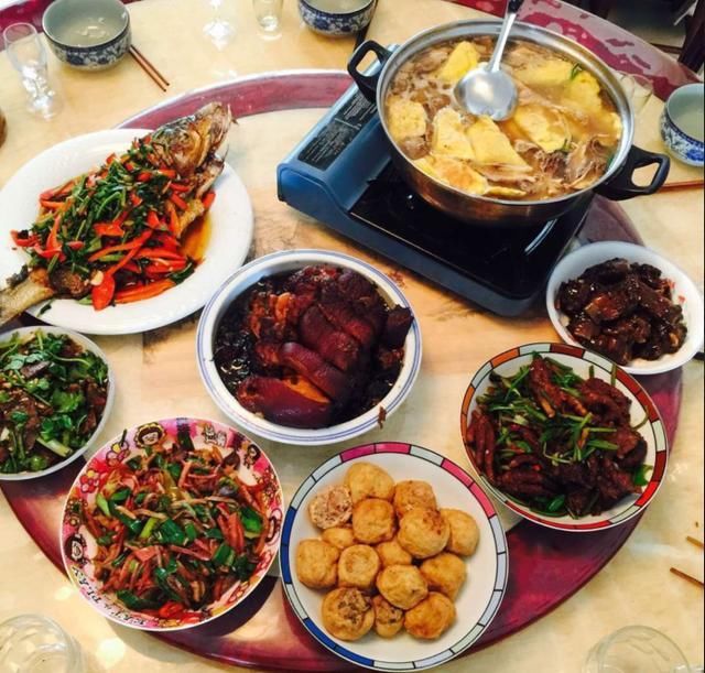 南北9家不同的年夜饭，每一家都味美丰富，哪一家你最喜欢？