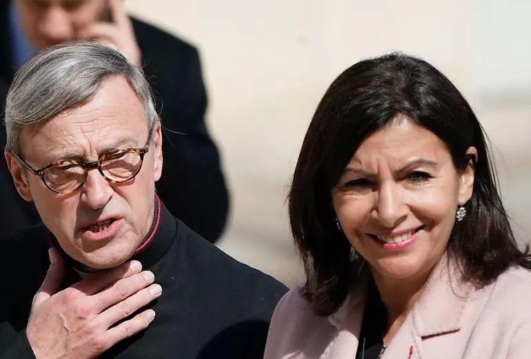 巴黎圣母院总司铎:火因是疏失或短路 教堂人