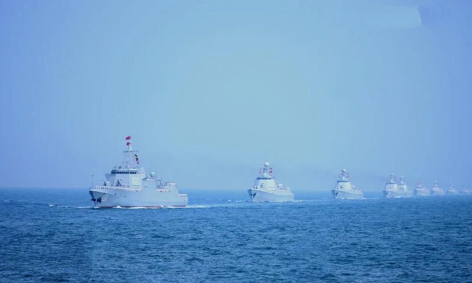 不留遗憾,055型南昌舰阅兵高清图来了,一个字