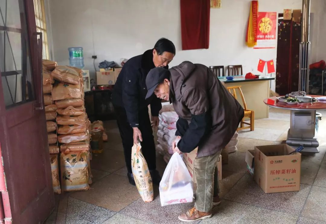 湖北矿乡兴衰录:繁华镇变萧条村 连邮局都撤走了