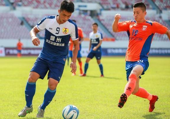 中冠:36岁前恒大球星吴坪枫上演帽子戏法,助球