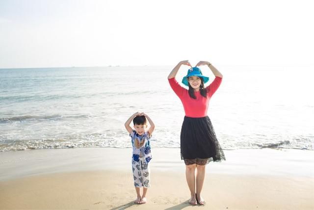 一家人甜蜜的三亚亲子游