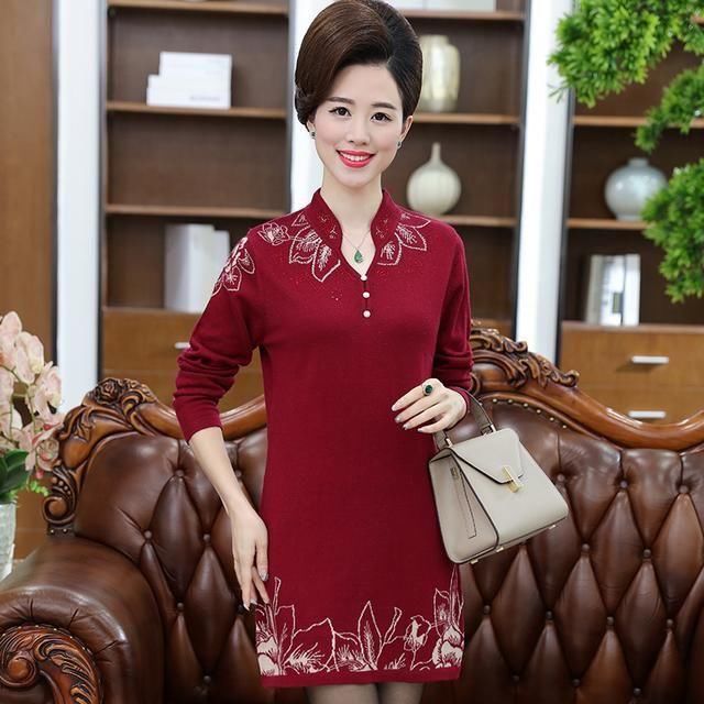 新款无袖连衣包臀裙,让女人的性感凸显的更加