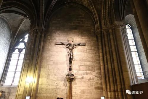 世纪悲剧!巴黎圣母院起火或为电线短路!再次敲