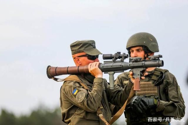 美国仿制RPG火箭筒,价格翻30倍卖给乌克兰